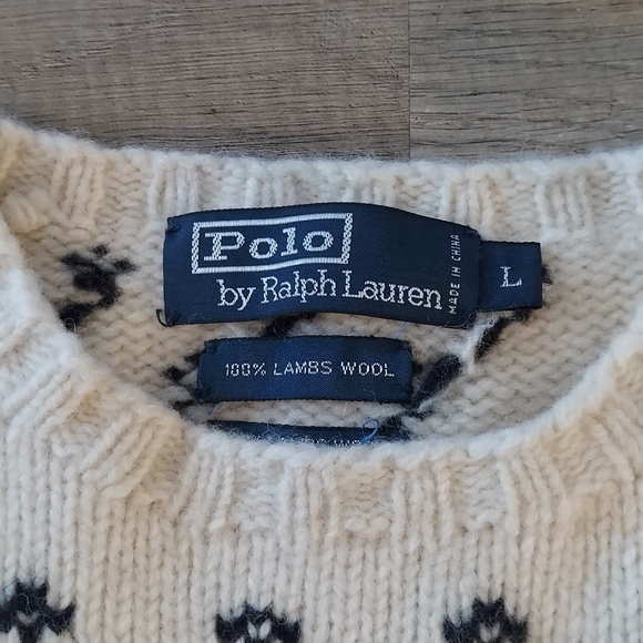 SOLD Vintage Polo Ralph Lauren Reindeer Holiday Ski Sweater Large - Picture 6 of 9